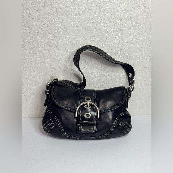 COACH F10188 Y2K Soho Small Black Leather Shoulder Bag Silver Buckle Flap - Picture 1 of 11